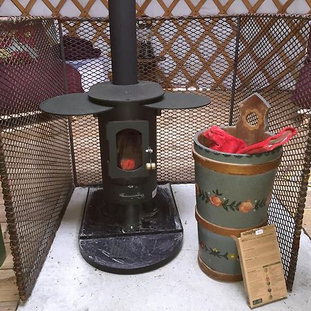 Отель The Yurt Isle of Gigha Экстерьер фото